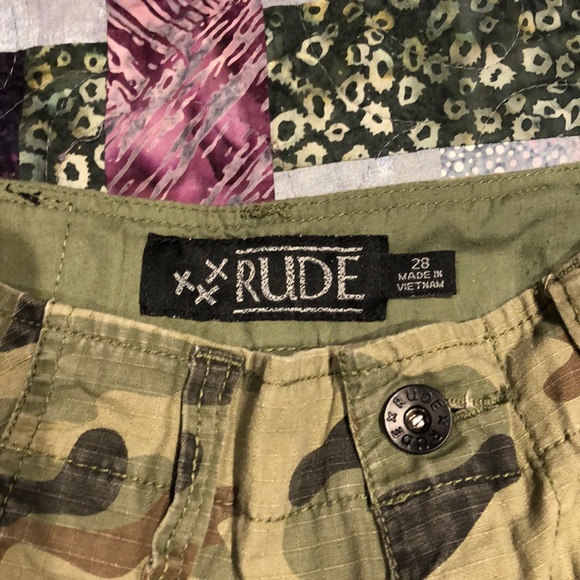 Men’s cargo shorts - Picture 2 of 5
